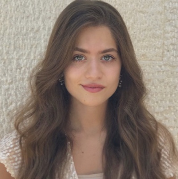 Meet your Posher, Amal - Picture 1 of 1